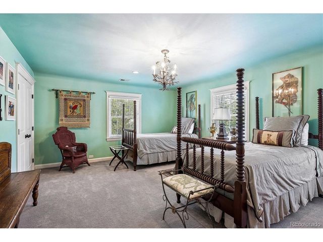 401 Jasmine St, Denver, CO 80220