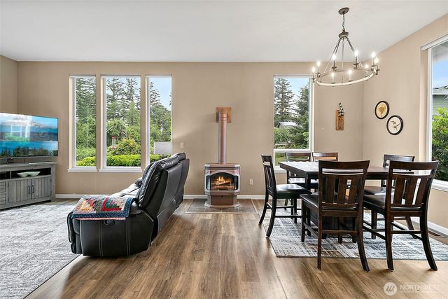 1340 Maloney Grove Avenue SE, North Bend, WA 98045