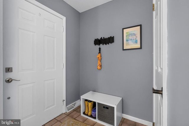 505 S COLLEGE ST, Carlisle, PA 17013