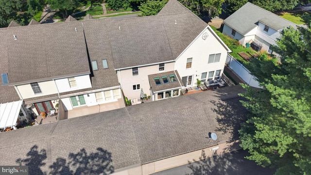 505 S COLLEGE ST, Carlisle, PA 17013