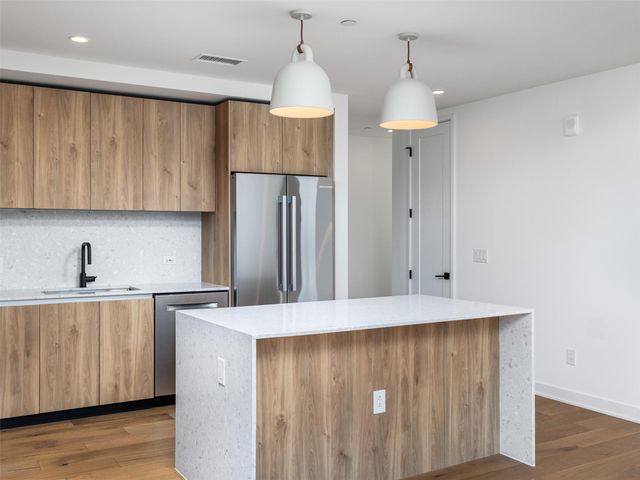 84 East Ave 1609, Austin, TX 78701