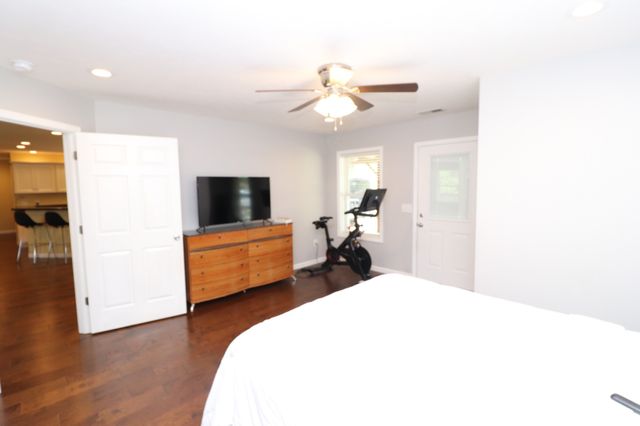 1000 Glasgow Branch Rd, Hartsville, TN 37074
