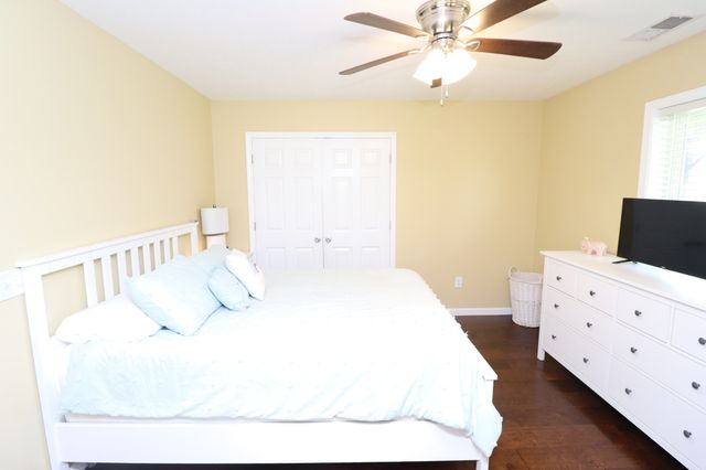1000 Glasgow Branch Rd, Hartsville, TN 37074