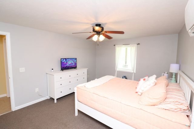 1000 Glasgow Branch Rd, Hartsville, TN 37074