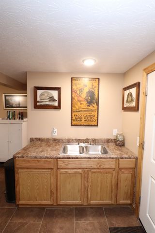 1000 Glasgow Branch Rd, Hartsville, TN 37074