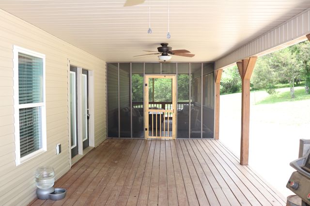 1000 Glasgow Branch Rd, Hartsville, TN 37074