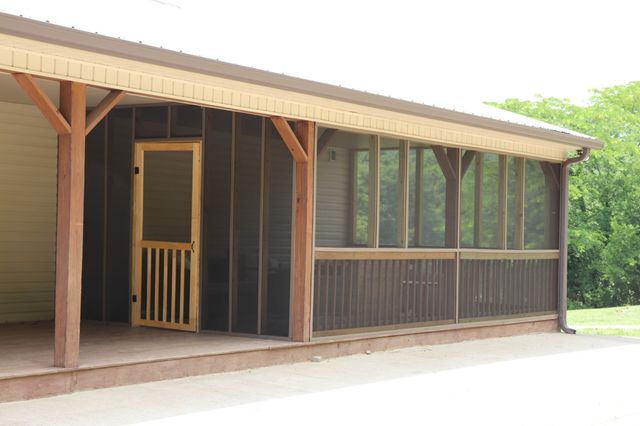 1000 Glasgow Branch Rd, Hartsville, TN 37074