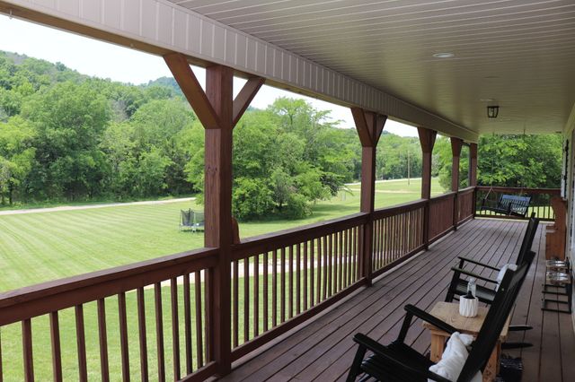 1000 Glasgow Branch Rd, Hartsville, TN 37074
