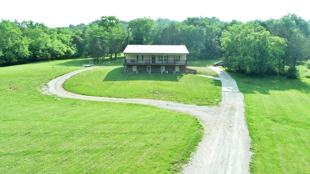1000 Glasgow Branch Rd, Hartsville, TN 37074