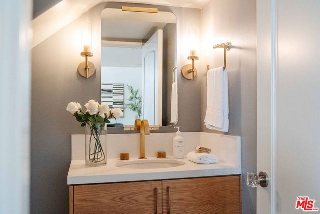 812 Euclid Street A, Santa Monica, CA 90403