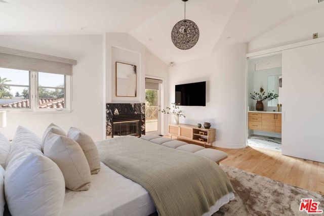 812 Euclid Street A, Santa Monica, CA 90403