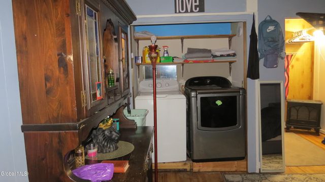 15 First Avenue, Broadalbin, NY 12025