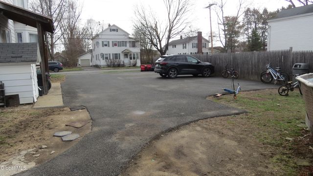 15 First Avenue, Broadalbin, NY 12025