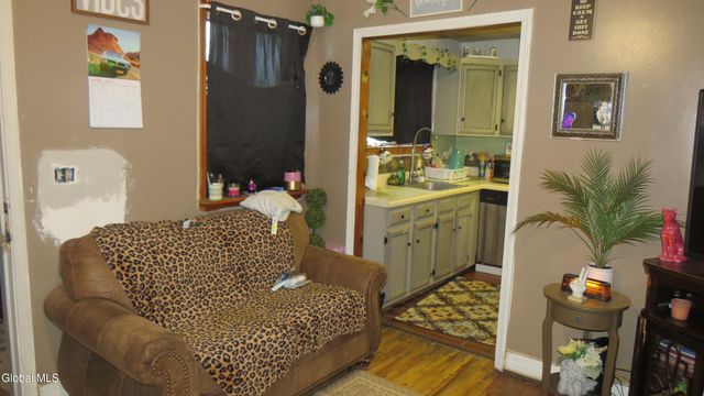15 First Avenue, Broadalbin, NY 12025