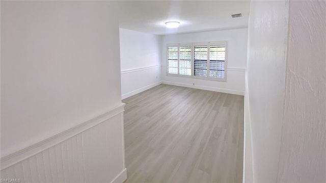 718 Reef Point CIR, Naples, FL 34108