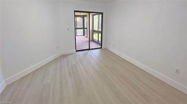 718 Reef Point CIR, Naples, FL 34108