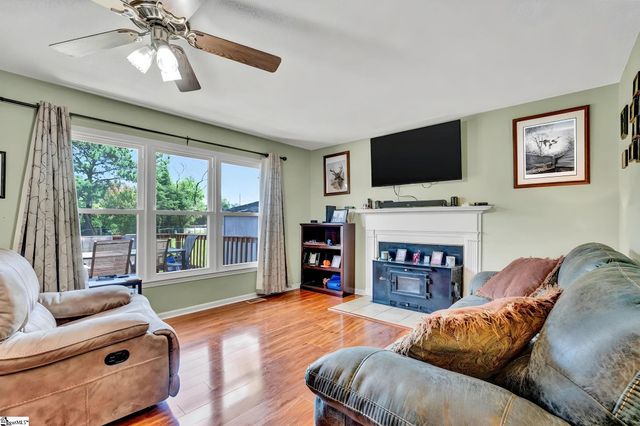 104 Locksley Drive, Greenwood, SC 29649