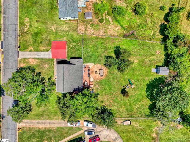 104 Locksley Drive, Greenwood, SC 29649