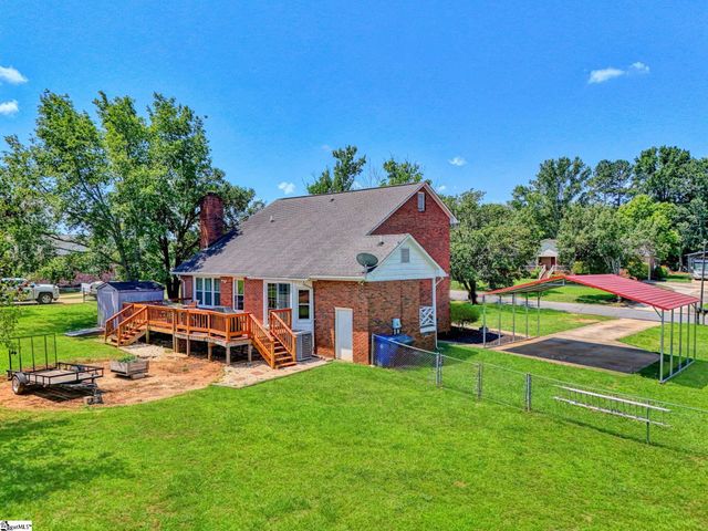 104 Locksley Drive, Greenwood, SC 29649