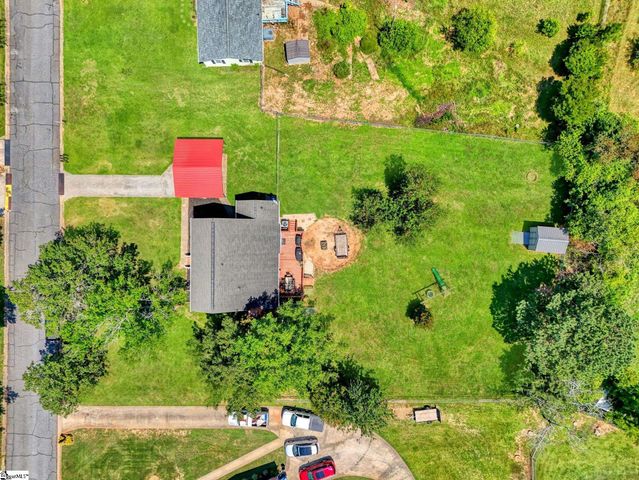 104 Locksley Drive, Greenwood, SC 29649