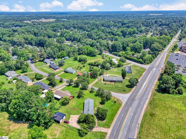 104 Locksley Drive, Greenwood, SC 29649