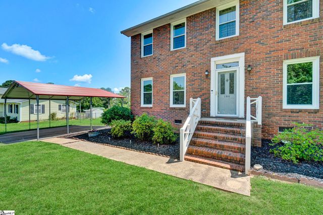 104 Locksley Drive, Greenwood, SC 29649