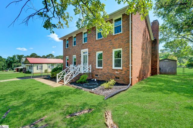 104 Locksley Drive, Greenwood, SC 29649