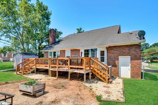 104 Locksley Drive, Greenwood, SC 29649