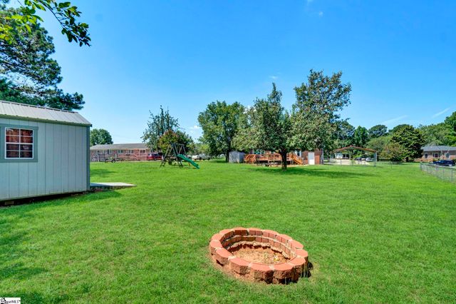 104 Locksley Drive, Greenwood, SC 29649