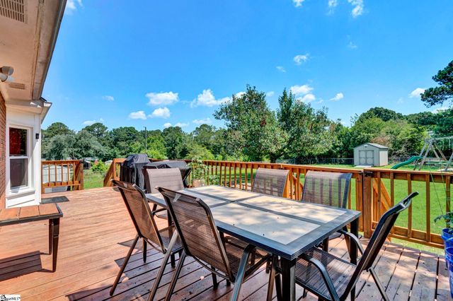 104 Locksley Drive, Greenwood, SC 29649