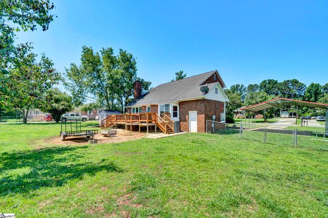 104 Locksley Drive, Greenwood, SC 29649