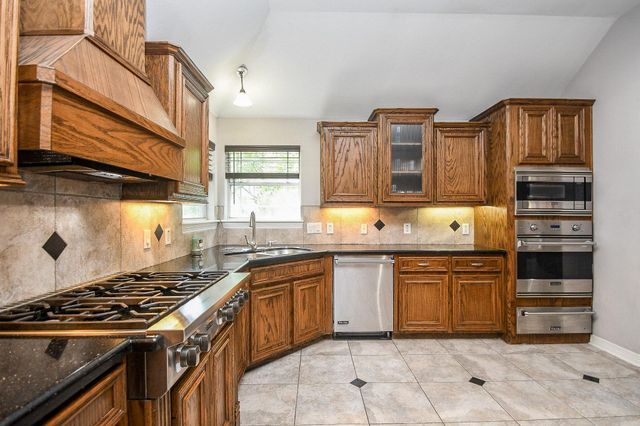 9102 S Pass Lane, Houston, TX 77064