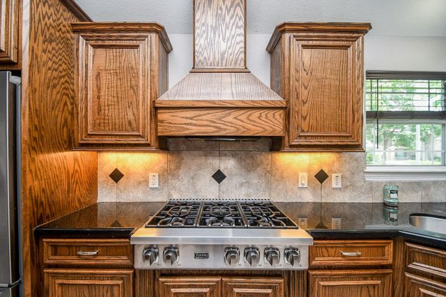 9102 S Pass Lane, Houston, TX 77064