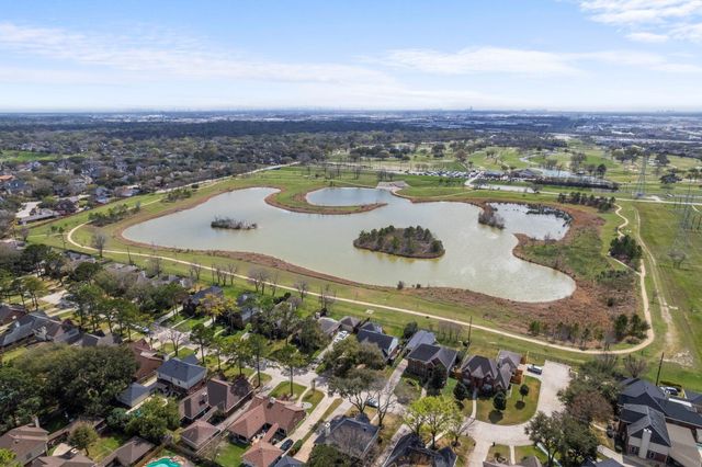 9102 S Pass Lane, Houston, TX 77064