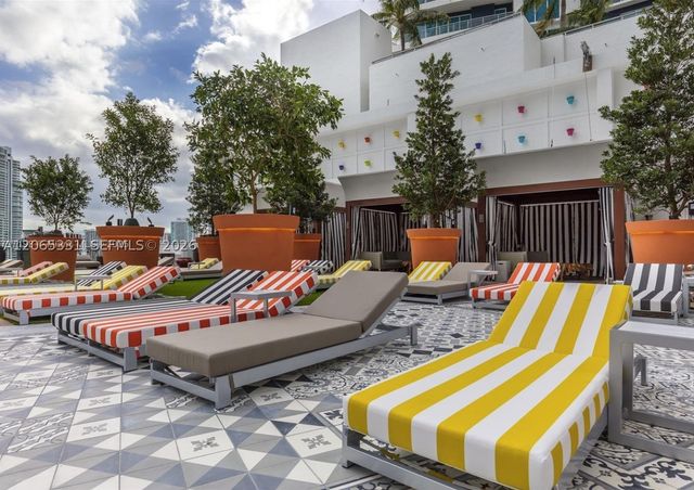 1300 S Miami Ave 2411, Miami, FL 33130
