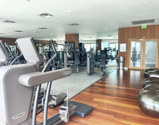 1300 S Miami Ave 2411, Miami, FL 33130