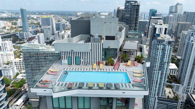 1300 S Miami Ave 2411, Miami, FL 33130