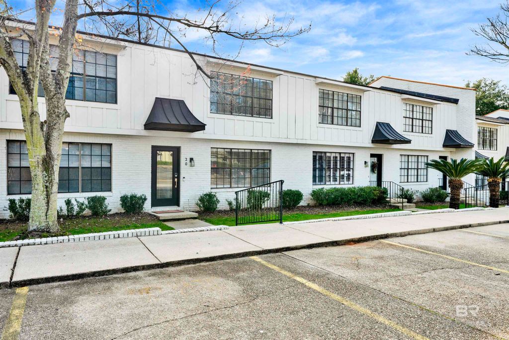 314 Gayfer Court 20, Fairhope, AL 36532