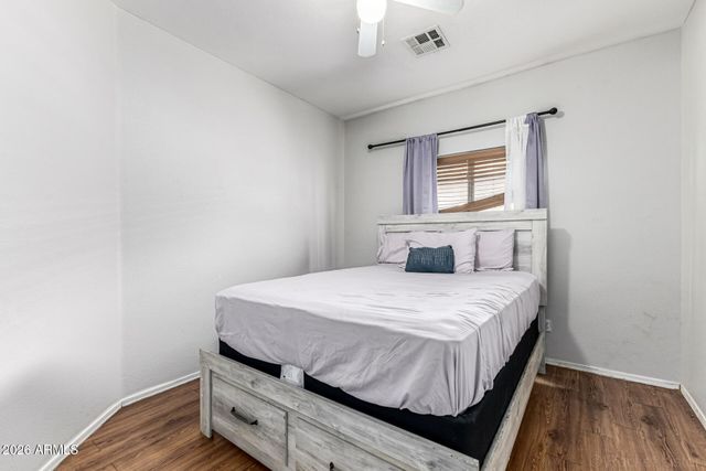 7205 W SUNDERLAND Avenue, Phoenix, AZ 85033