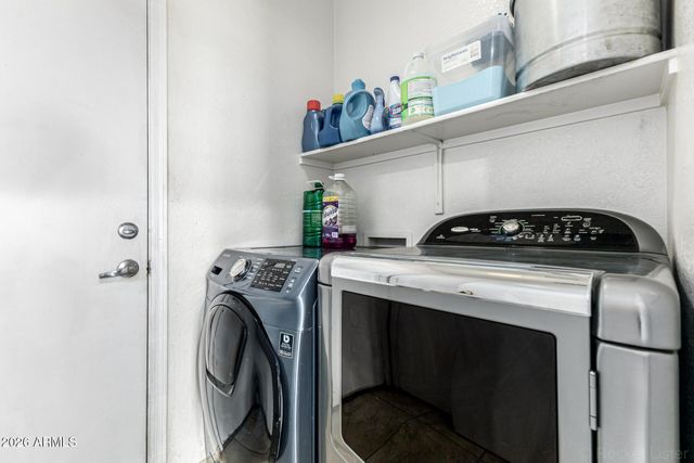 7205 W SUNDERLAND Avenue, Phoenix, AZ 85033