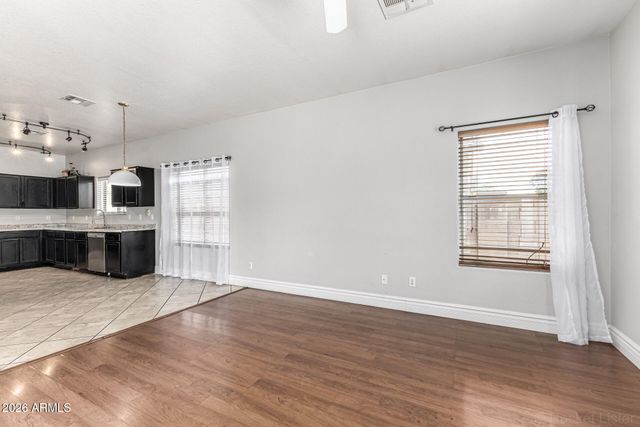 7205 W SUNDERLAND Avenue, Phoenix, AZ 85033