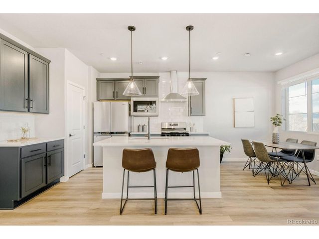 3881 W 82nd Ln, Westminster, CO 80031