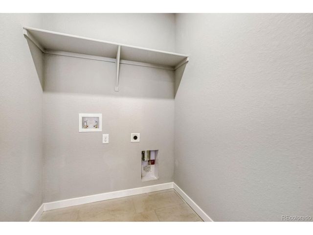 3881 W 82nd Ln, Westminster, CO 80031