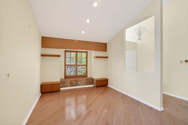 6071 Greenspointe Drive, Boynton Beach, FL 33437