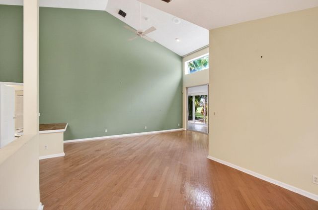 6071 Greenspointe Drive, Boynton Beach, FL 33437