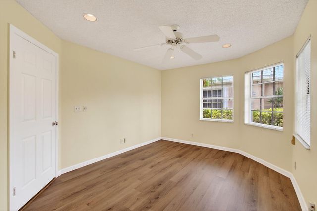 6071 Greenspointe Drive, Boynton Beach, FL 33437