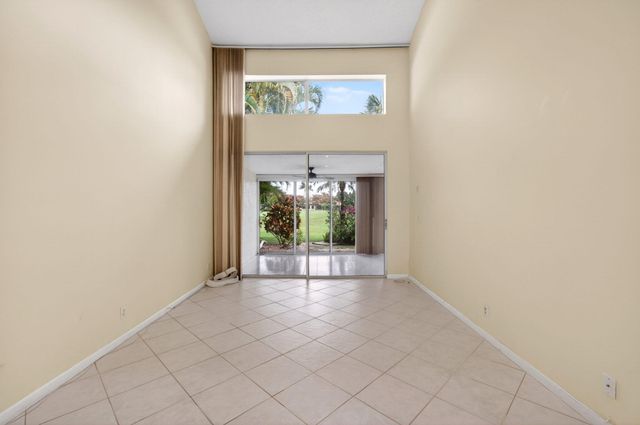 6071 Greenspointe Drive, Boynton Beach, FL 33437