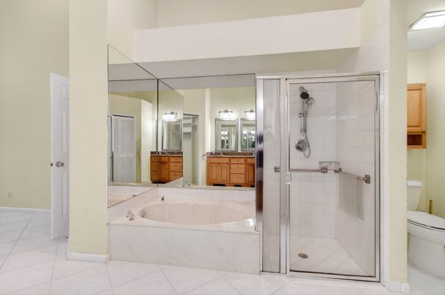 6071 Greenspointe Drive, Boynton Beach, FL 33437