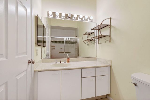6071 Greenspointe Drive, Boynton Beach, FL 33437