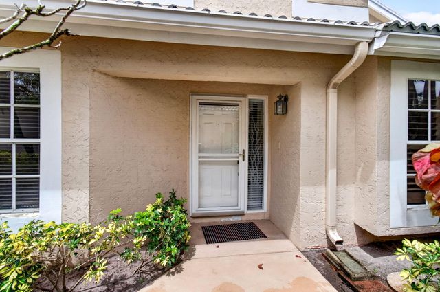 6071 Greenspointe Drive, Boynton Beach, FL 33437